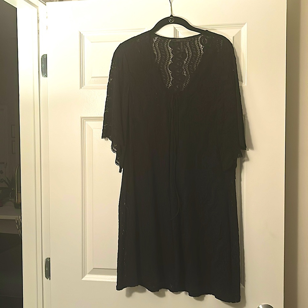 BCBG Maxazra Black Sheer Stretch Lace Tunic Top